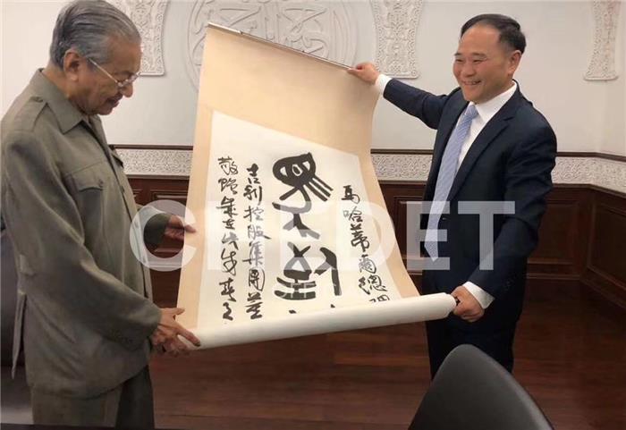 李书福